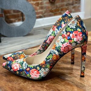 Nine West floral pumps